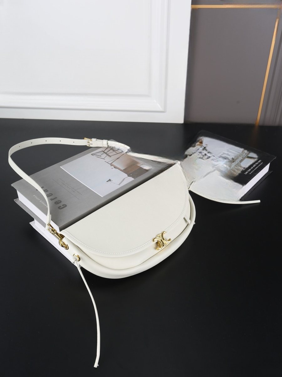 Celine Handbag 142