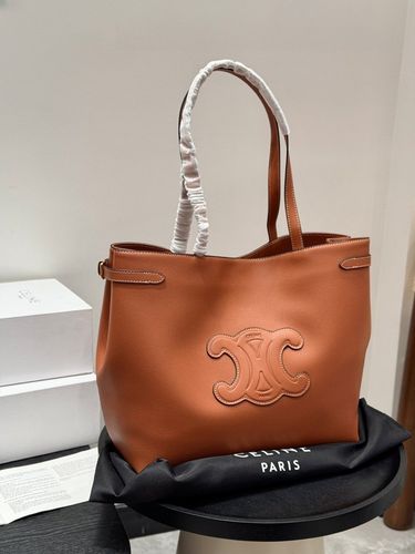 Celine Handbag 252