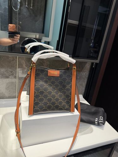 Celine Handbag 332