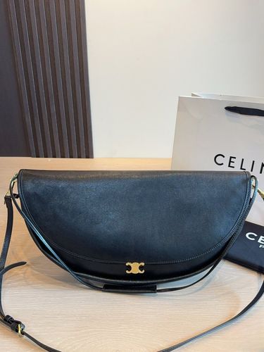 Celine Handbag 392
