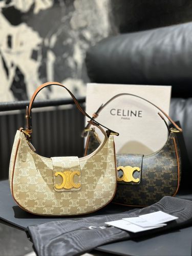 Celine Handbag 405