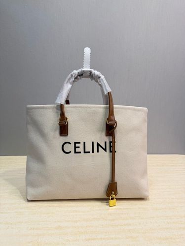 Celine Handbag 615