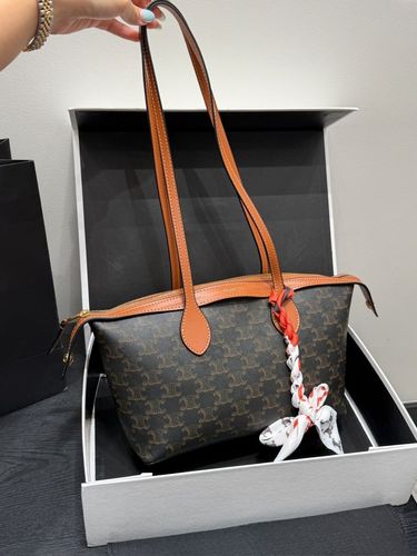 Celine Handbag 628