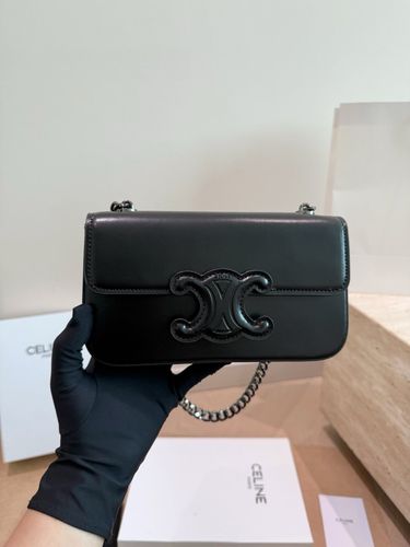 Celine Handbag 643