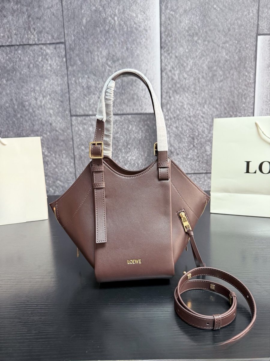 Loewe Handbag 037