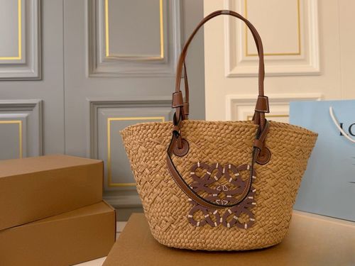 Loewe Handbag 065