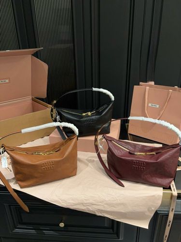 Miu Miu Handbag 024