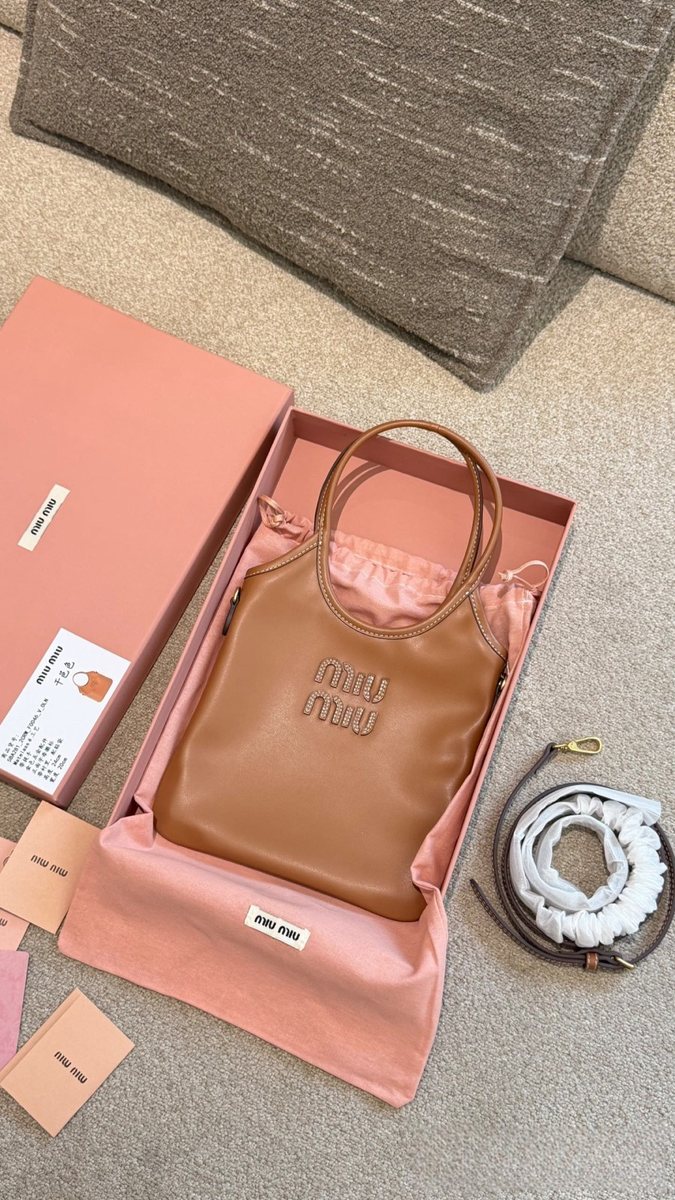 Miu Miu Handbag 129