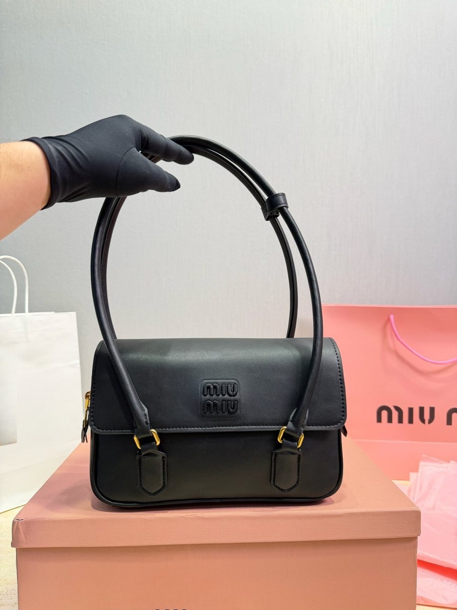 Miu Miu Handbag 197
