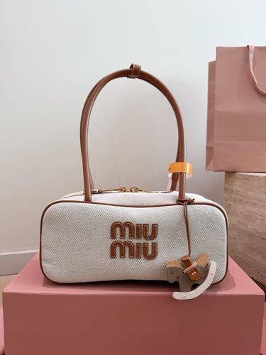 Miu Miu Handbag 219