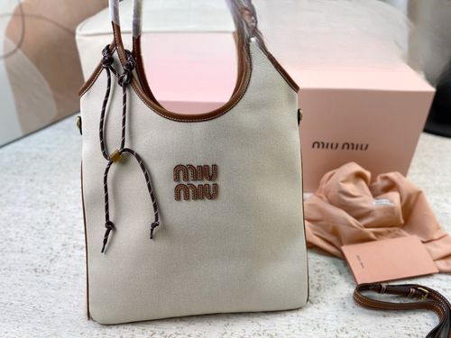 Miu Miu Handbag 220