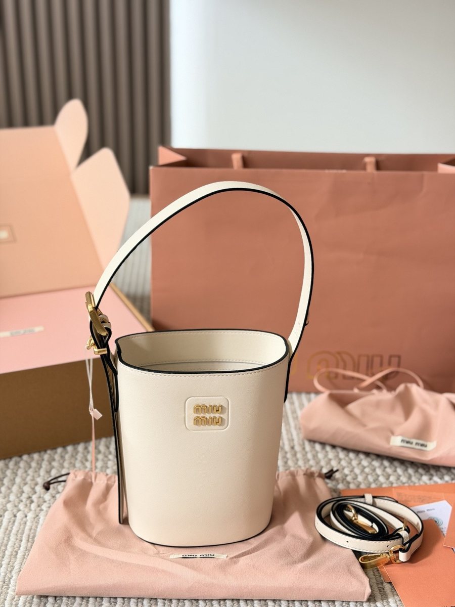 Miu Miu Handbag 235