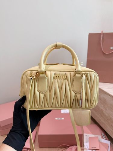Miu Miu Handbag 267