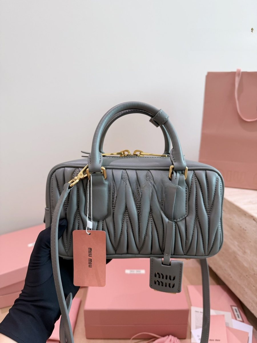 Miu Miu Handbag 268