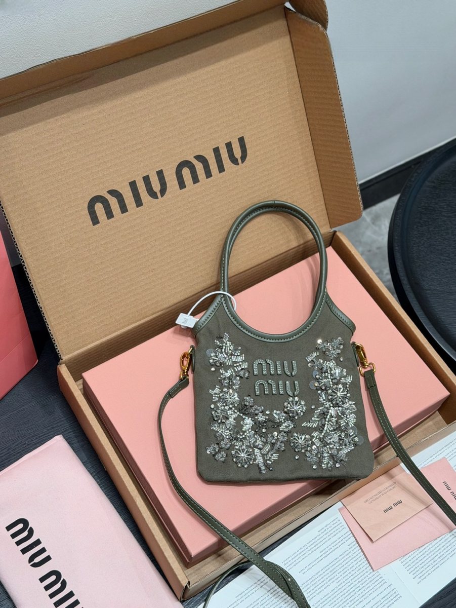 Miu Miu Handbag 272