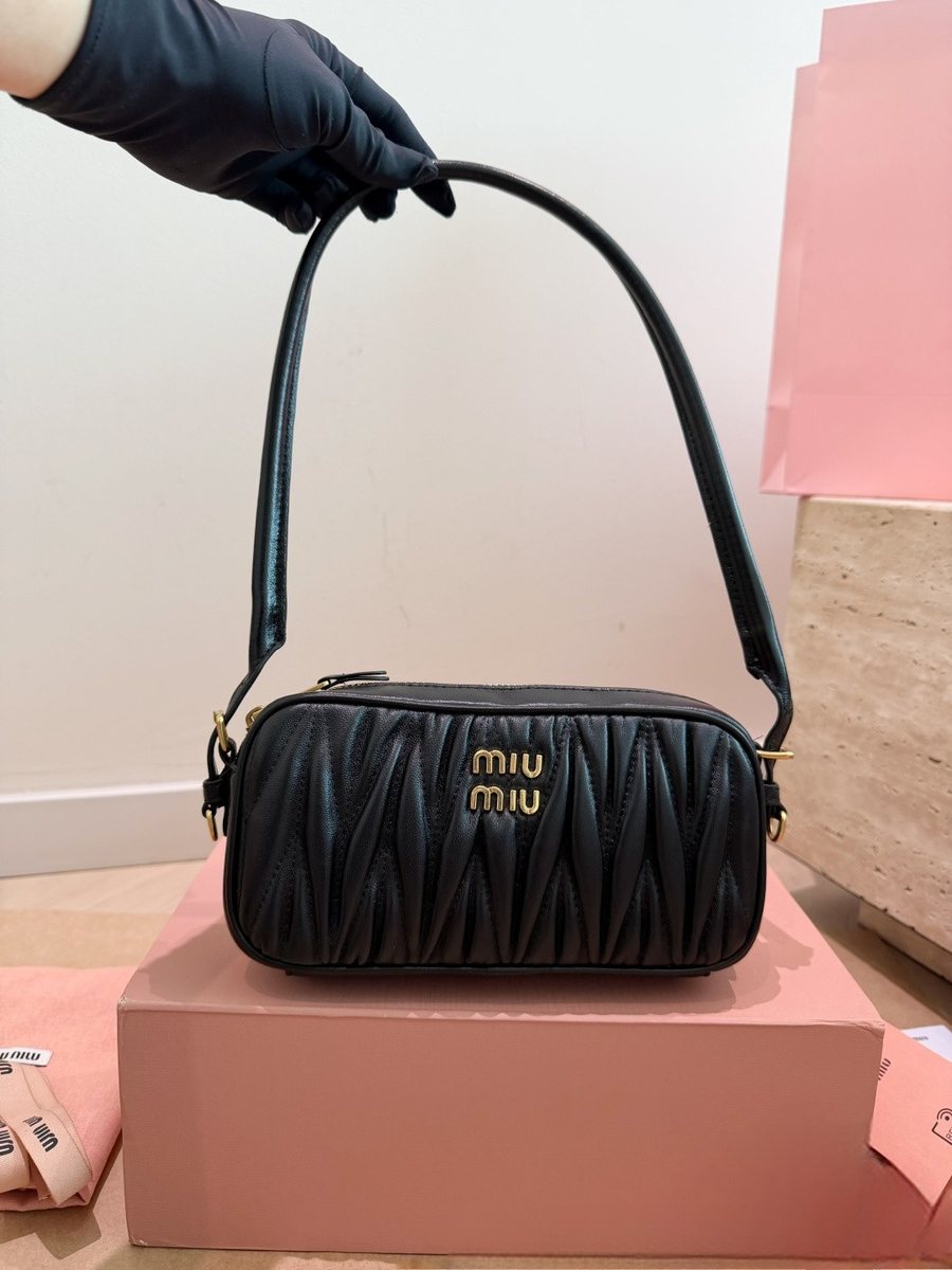 Miu Miu Handbag 334