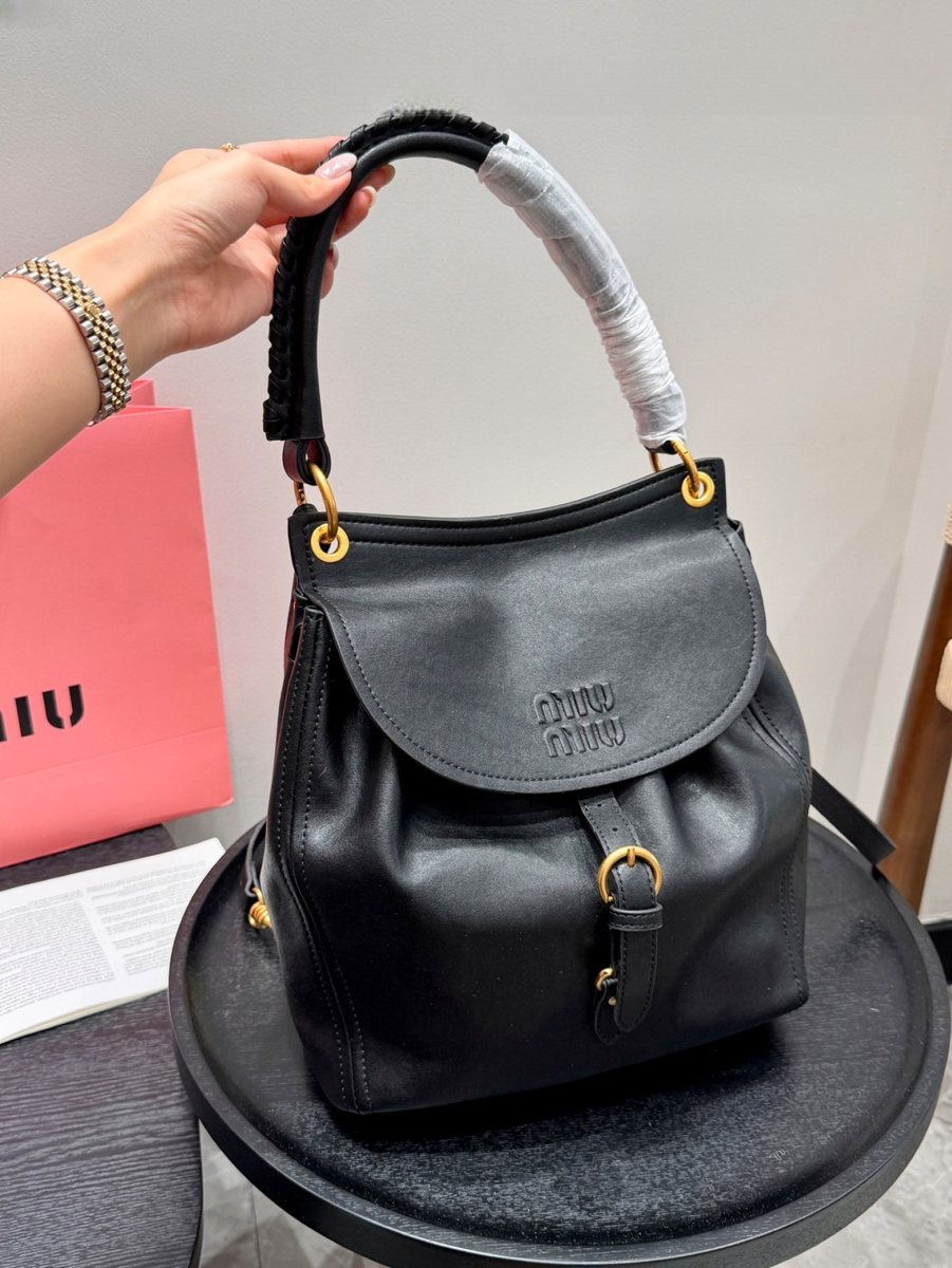 Miu Miu Handbag 385