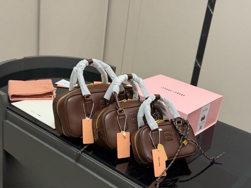Miu Miu Handbag 402