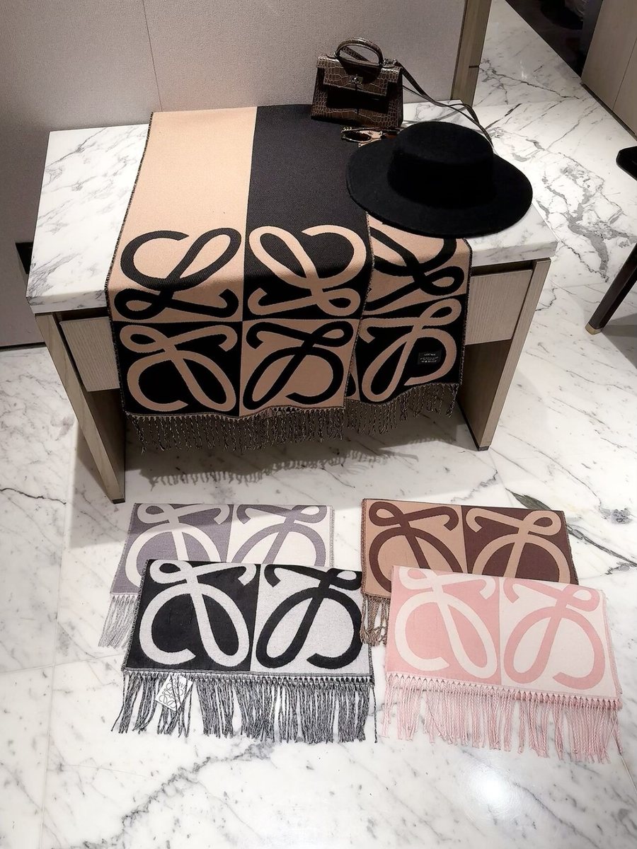 Scarf 045