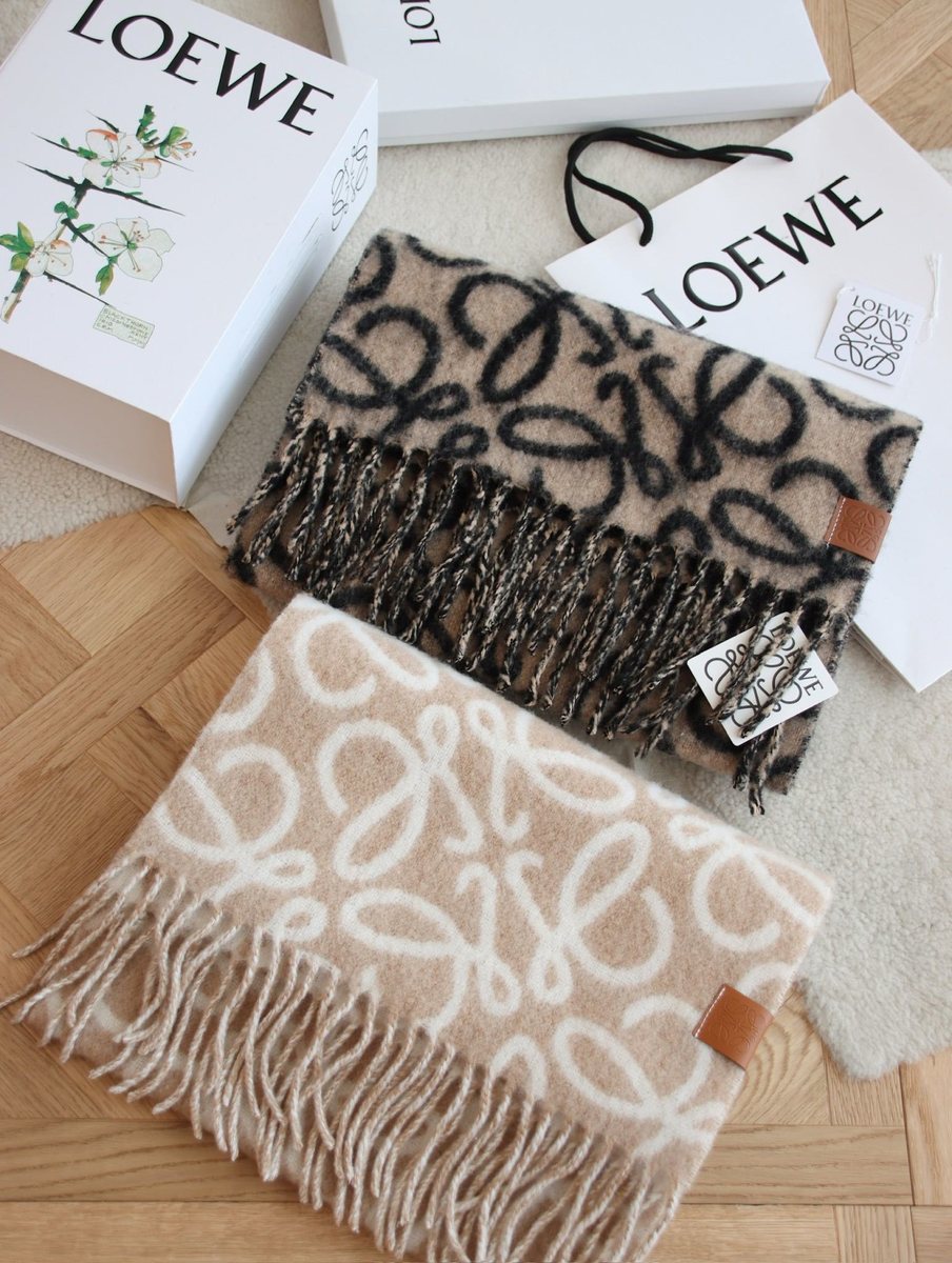 Scarf 057