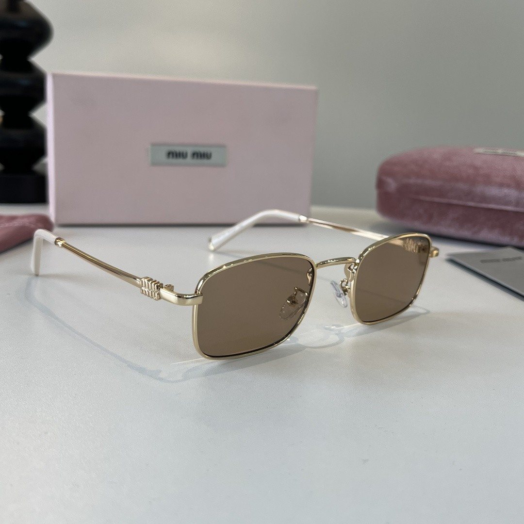 Sunglasses 016