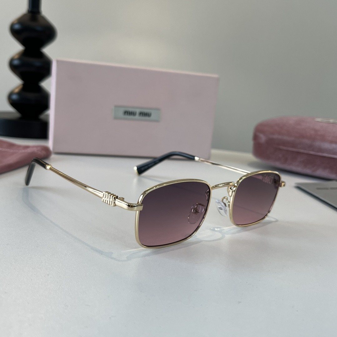 Sunglasses 017