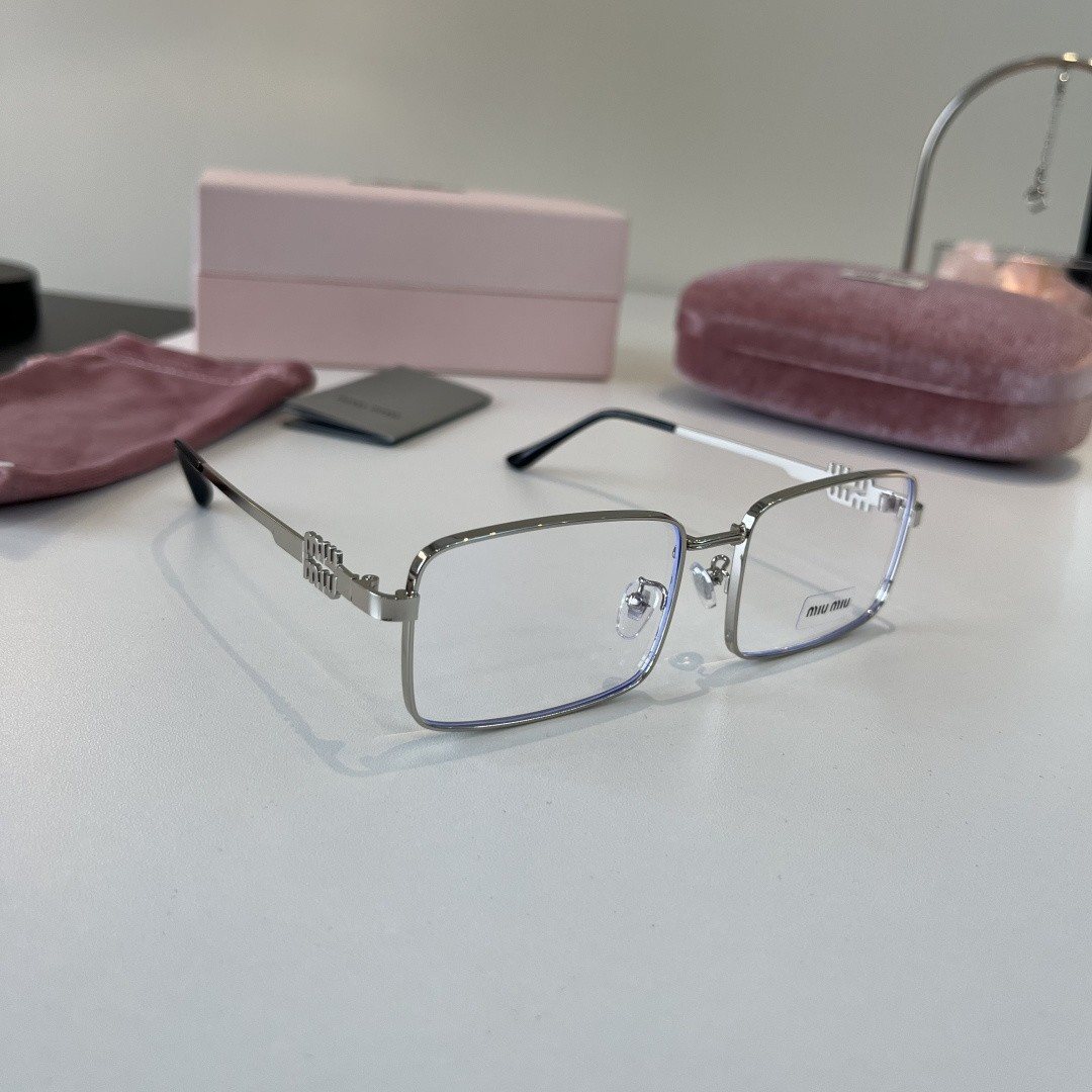 Sunglasses 031