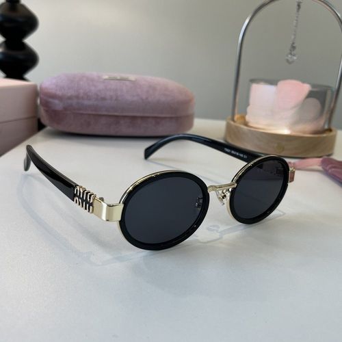 Sunglasses 040