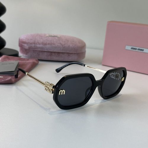 Sunglasses 048