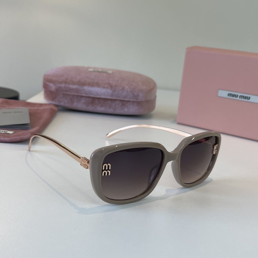 Sunglasses 058