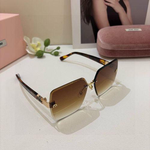 Sunglasses 091