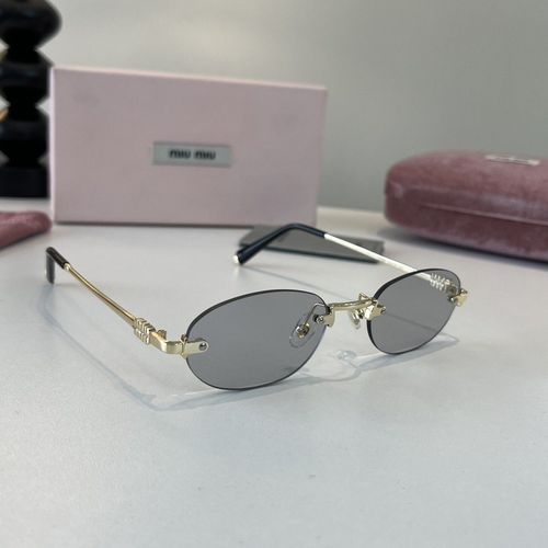 Sunglasses 107