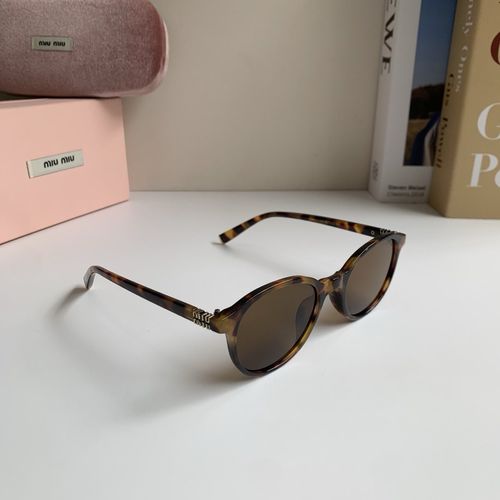 Sunglasses 117