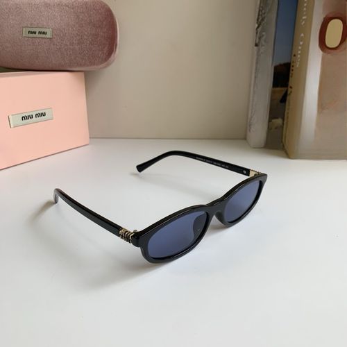 Sunglasses 118