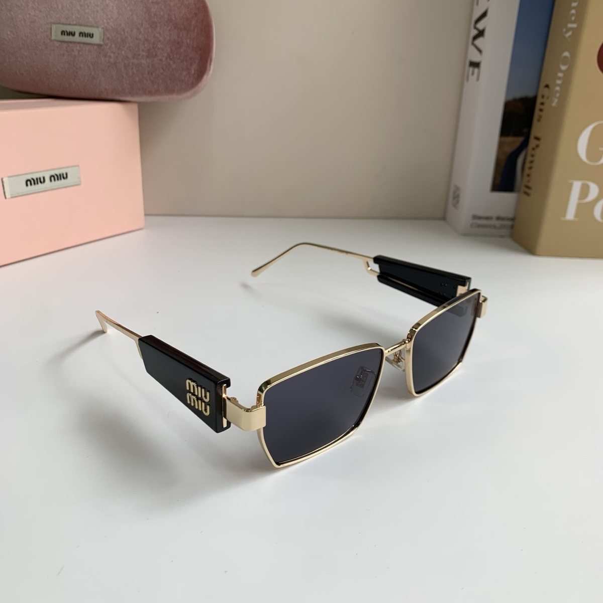 Sunglasses 121