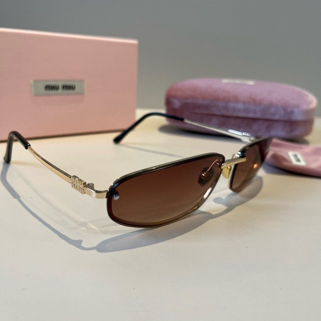 Sunglasses 162