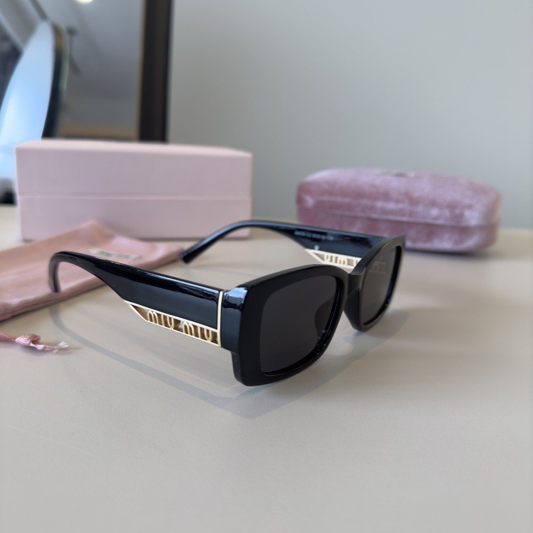 Sunglasses 170