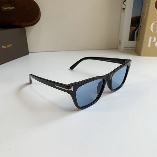 Sunglasses 241
