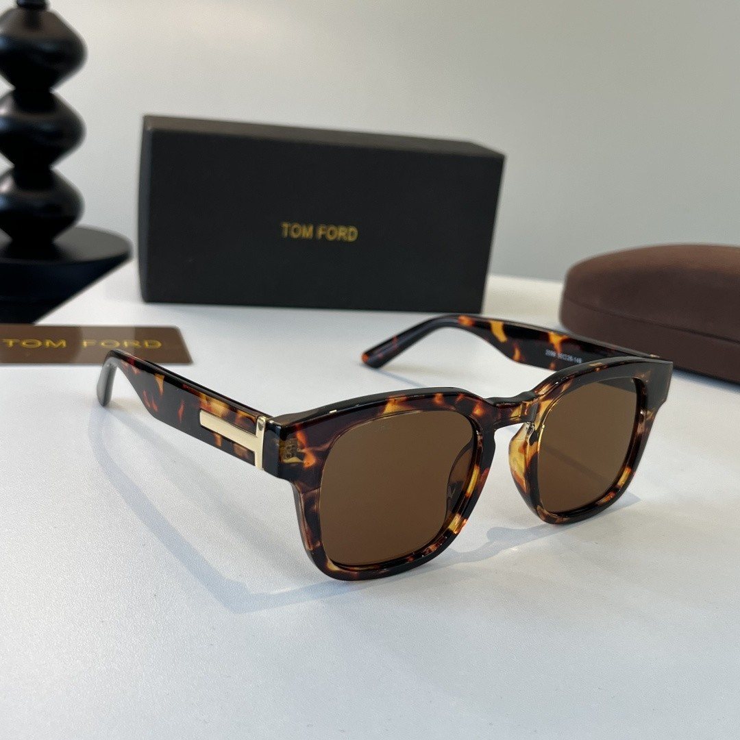 Sunglasses 251