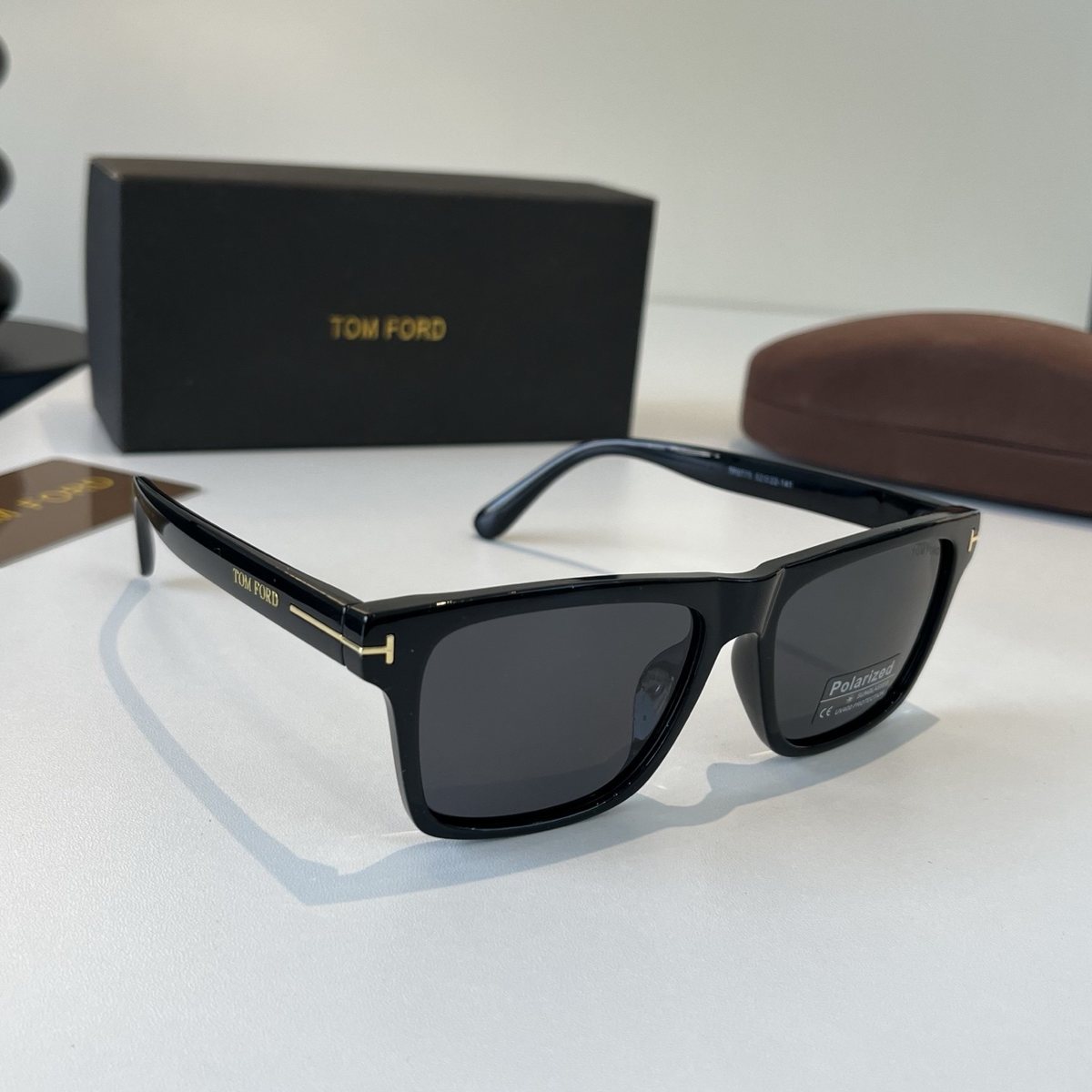 Sunglasses 255