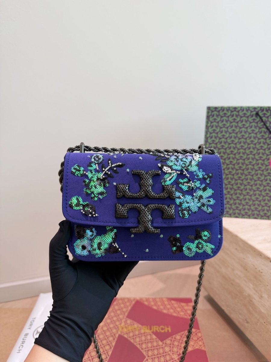Tory Burch Handbag 043