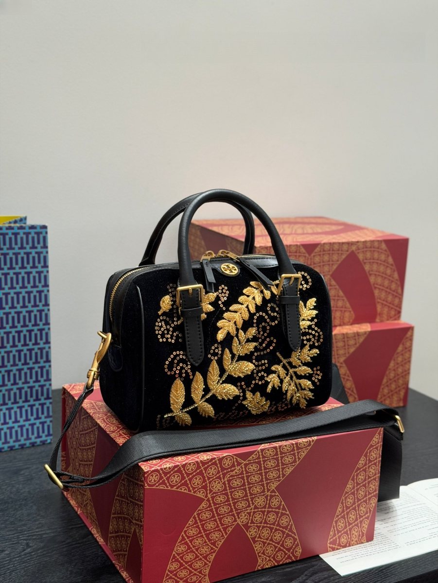 Tory Burch Handbag 054