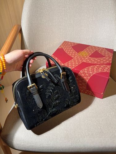 Tory Burch Handbag 064
