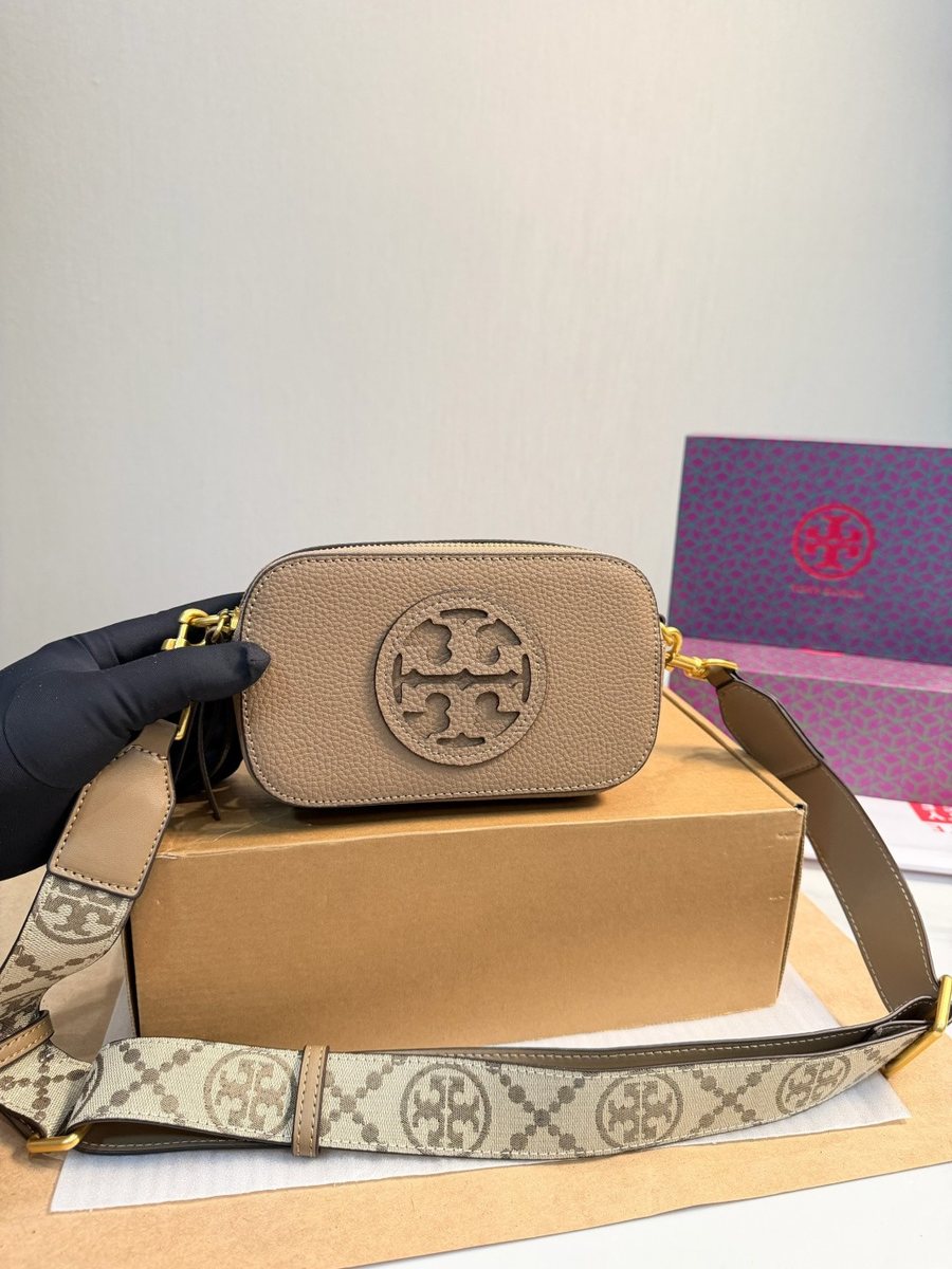 Tory Burch Handbag 140