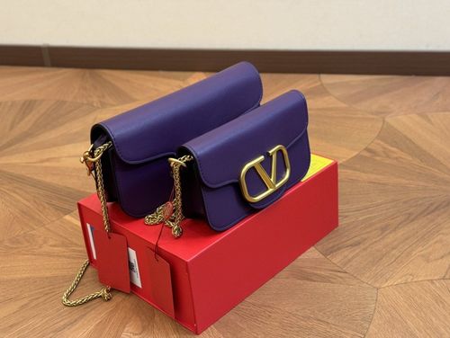 Valentino Handbag 043