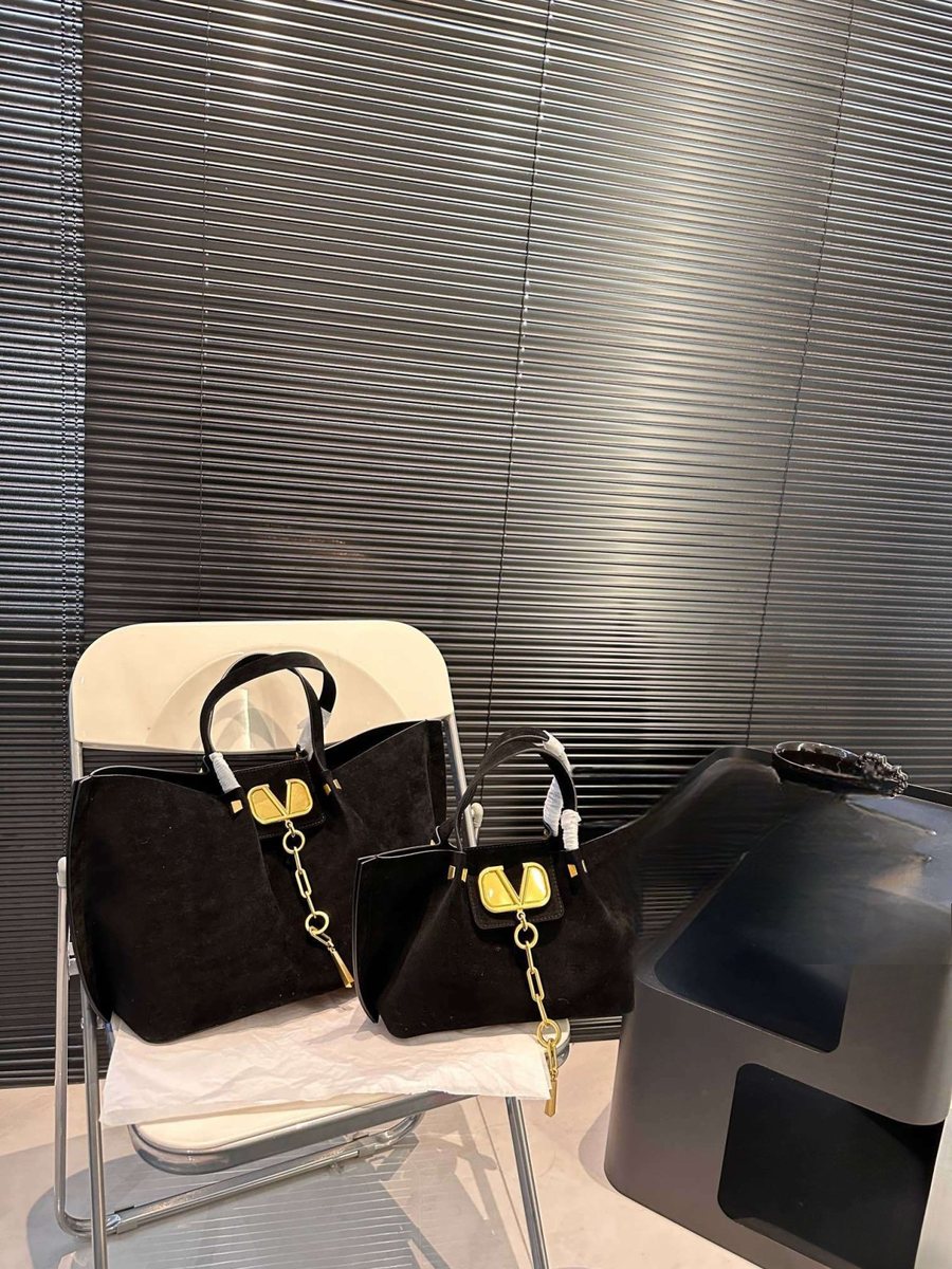 Valentino Handbag 085