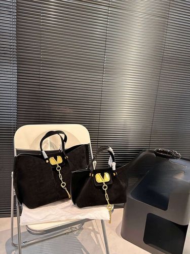 Valentino Handbag 085